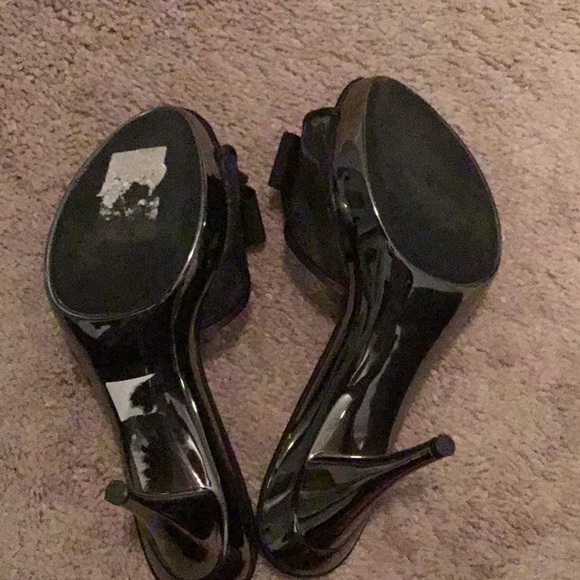 Heels with black bow - Picture 3 of 3